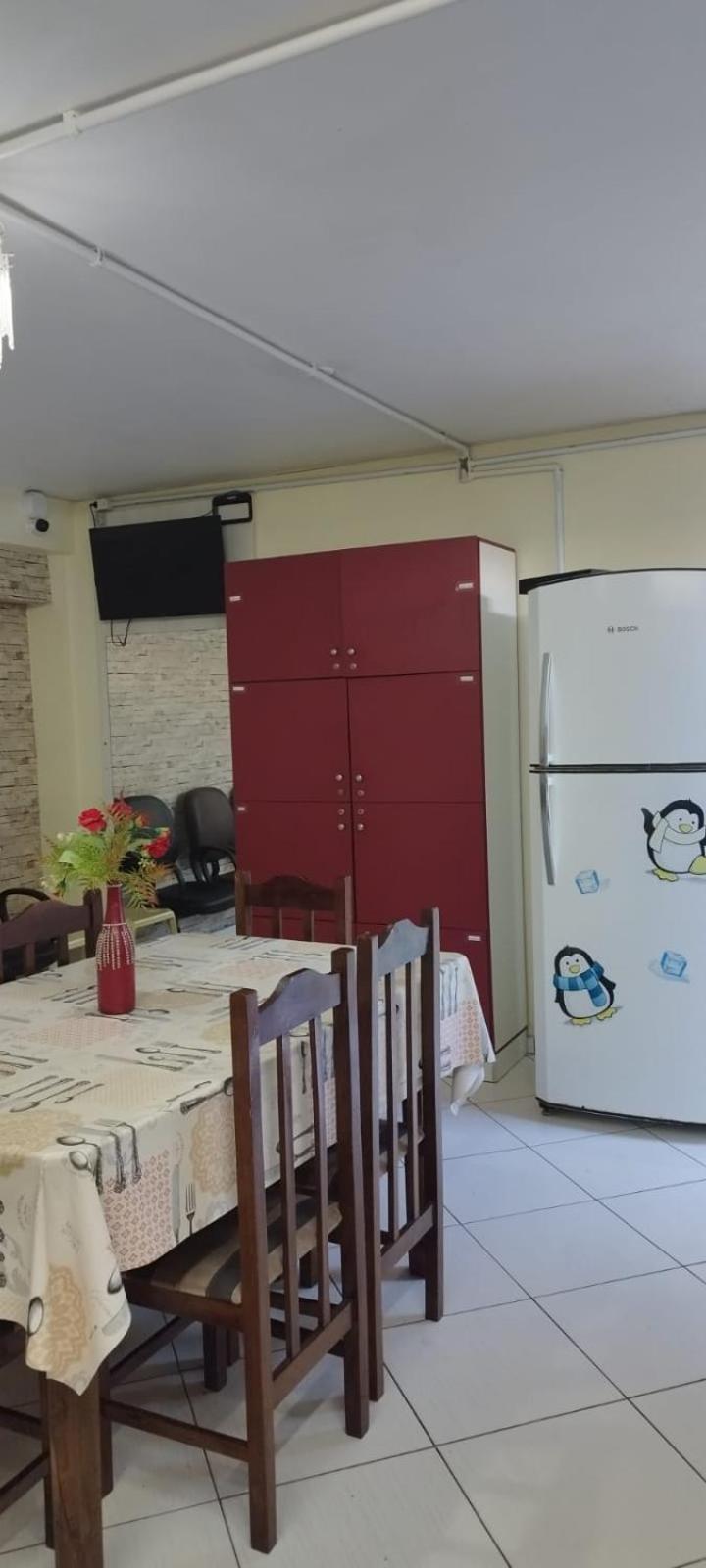 Hostel Em Brusque - Para Quem Busca Economia - Otima Localizacao Exterior photo